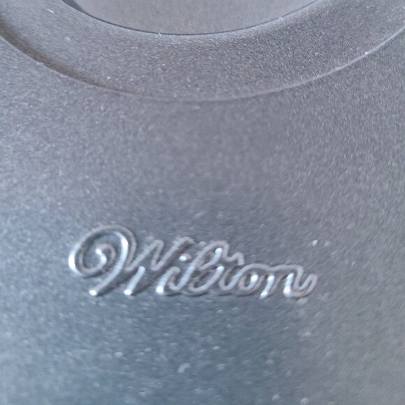 WILTON ULTRA BAKE 3--- 12 -CAVITY NON-STICK COOKIE PAN -BOY THEME - Picture 2 of 6